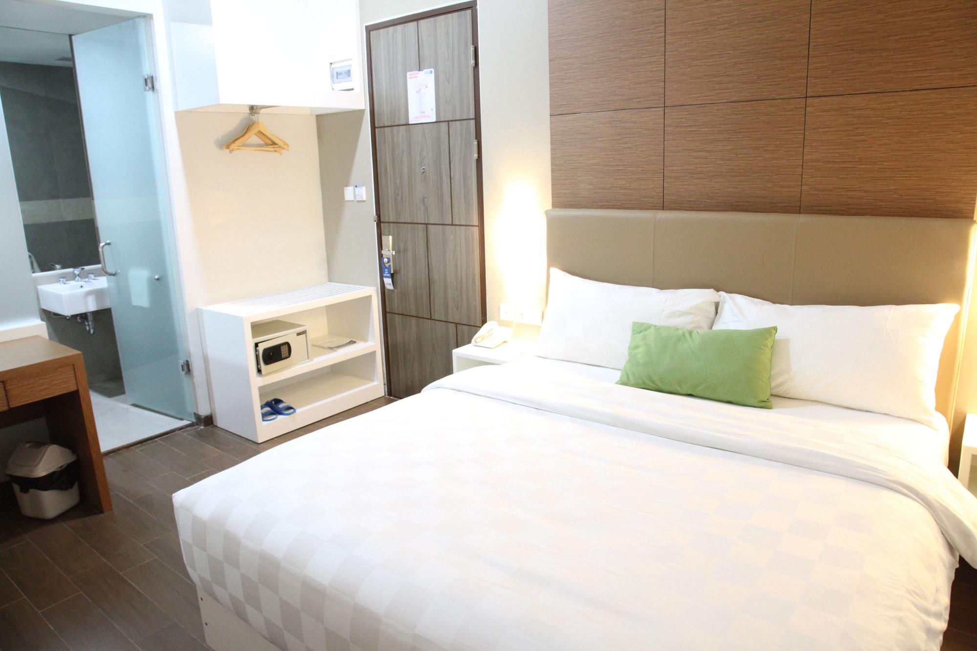 Terraz Tree Hotel Jakarta Ngoại thất bức ảnh