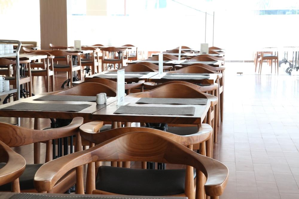 Terraz Tree Hotel Jakarta Ngoại thất bức ảnh