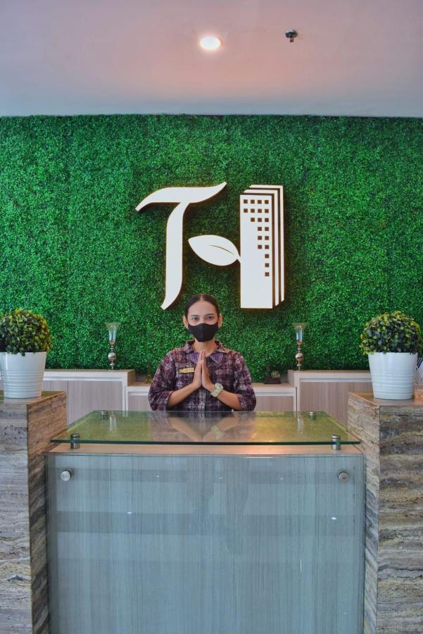 Terraz Tree Hotel Jakarta Ngoại thất bức ảnh