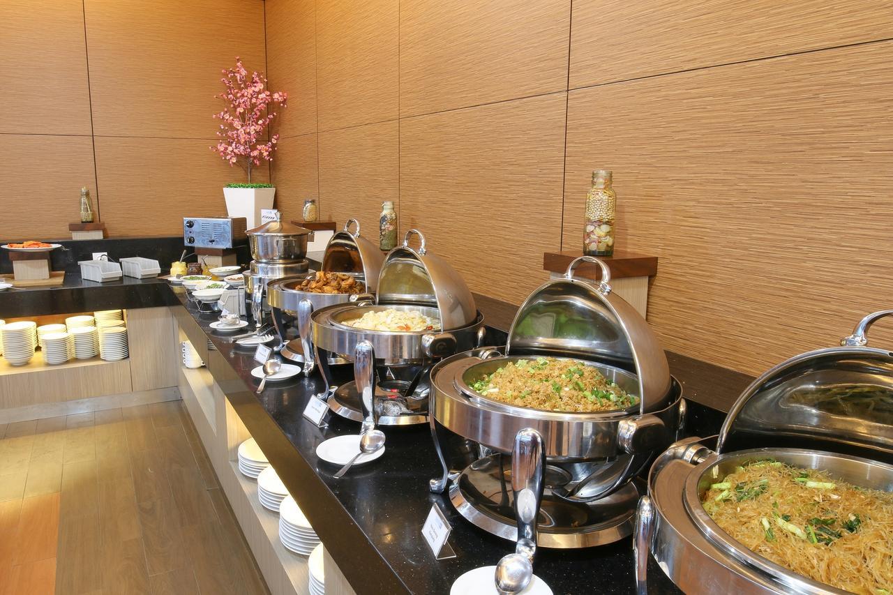 Terraz Tree Hotel Jakarta Ngoại thất bức ảnh