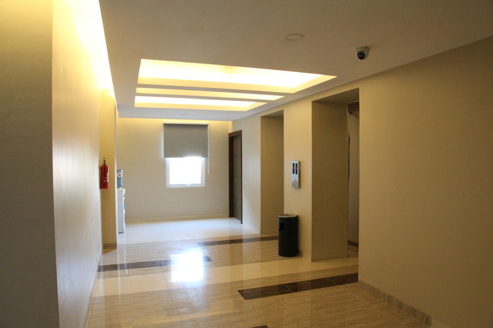 Terraz Tree Hotel Jakarta Ngoại thất bức ảnh